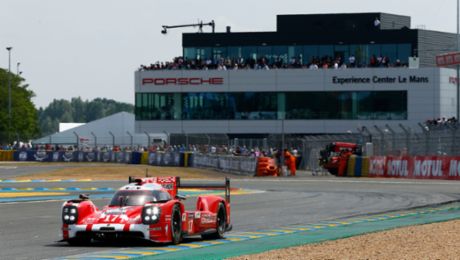 Porsche: Experience Center in Le Mans
